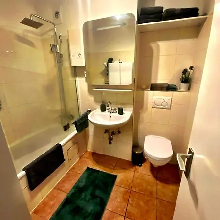 2 Zimmer Apartment Mit Blick Auf Den Koelner Dom Apartmán *