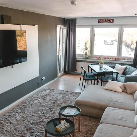 2 Zimmer Apartment Mit Blick Auf Den Koelner Dom Köln